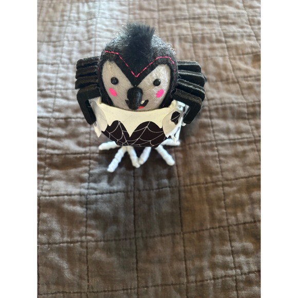 Hyde and EEK! Boutique Featherly Friend Skitter Spider Ornament Halloween 2024 - Picture 1 of 3